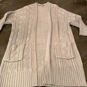 Charlotte Russe Women’s Small Gray Short Sleeve Cardigan